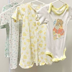 70s Vintage Baby Layettes Onesie - Lot of 4 - Carters Spencer’s Curity Newborn